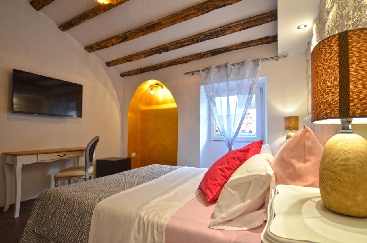 Noanna Apartment Rovinj Eksteriør billede